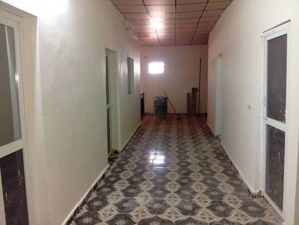 2 maisons de 180 m² et local commercial à Hodan 1