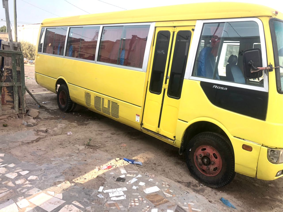 Location Bus Mitsubishi 35 places, sécurité et confort garantis
