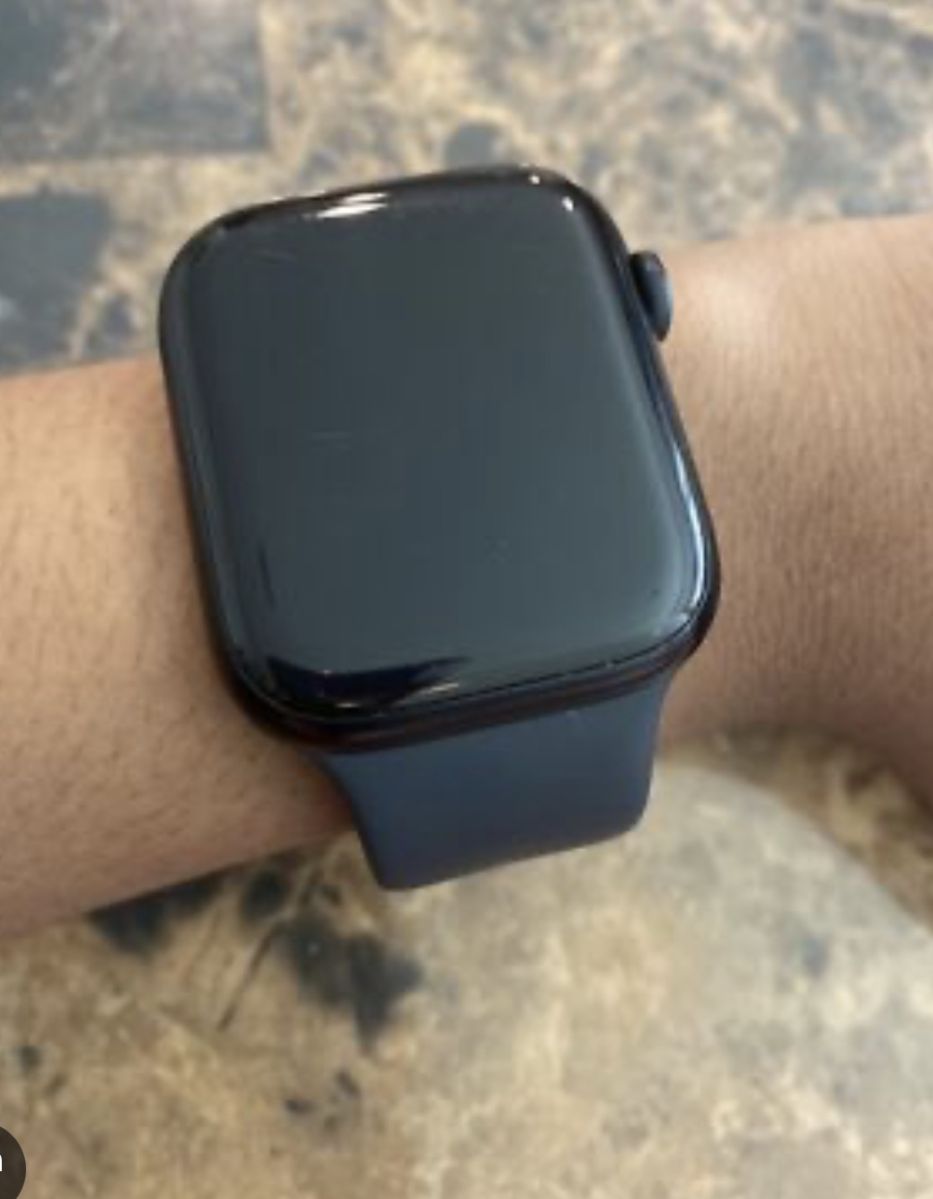 Apple Watch Series 7 45 mm, état impeccable