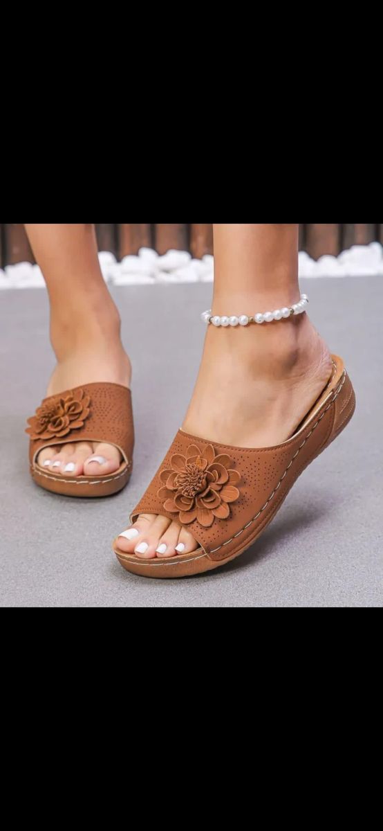 Chaussures femme élégantes du 36 au 40, confortables et variées