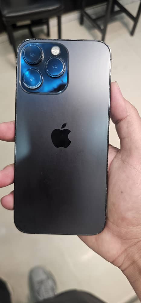 iPhone 14 Pro Max 128 Go Noir, écran garanti, excellent état