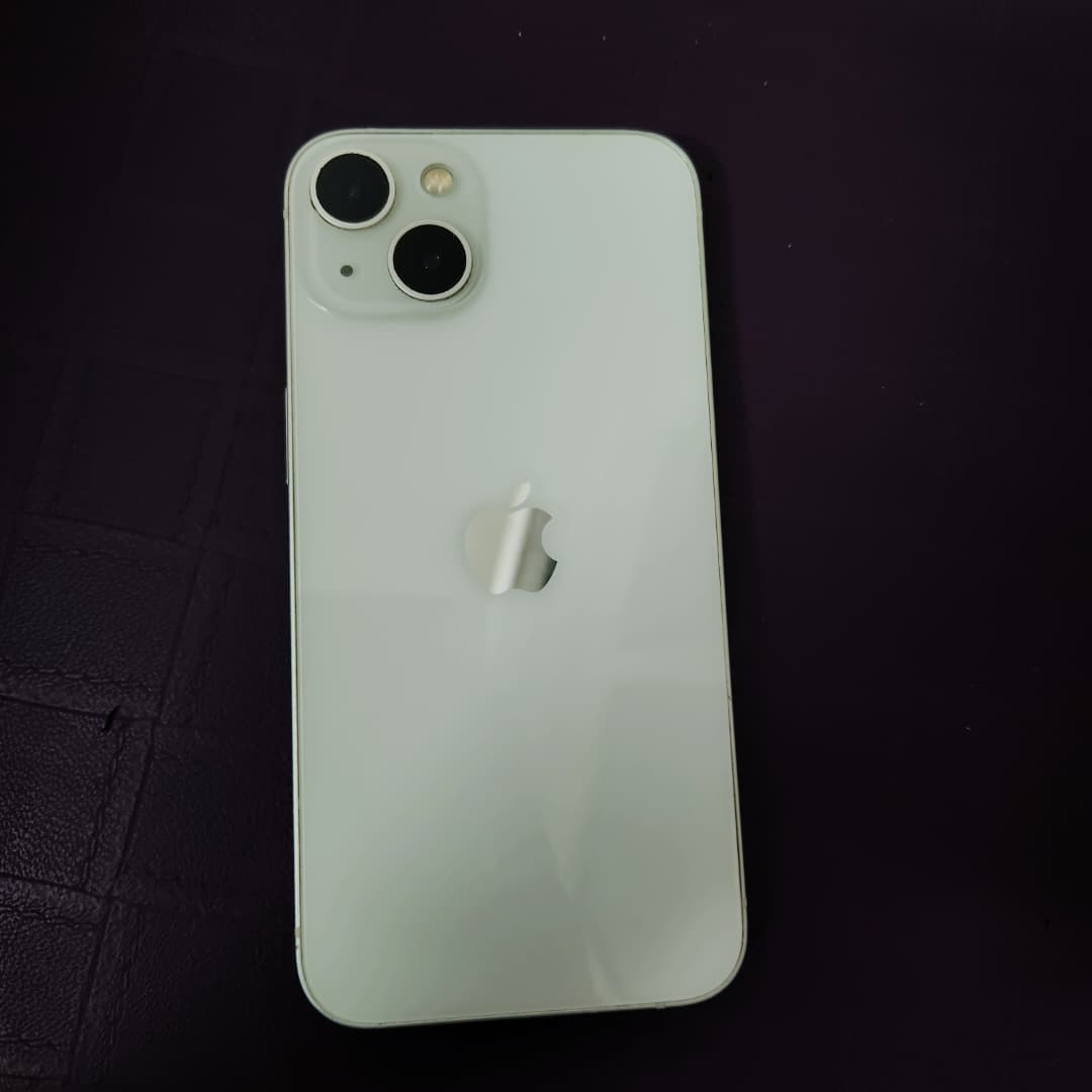 iPhone 13 Blanc 128 Go, batterie neuve, excellent état