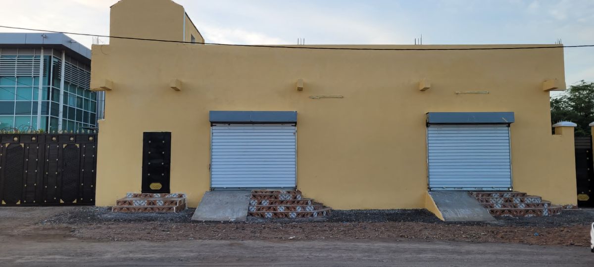 Entrepôt 200 m² zone industrielle Djibouti face garage RAD