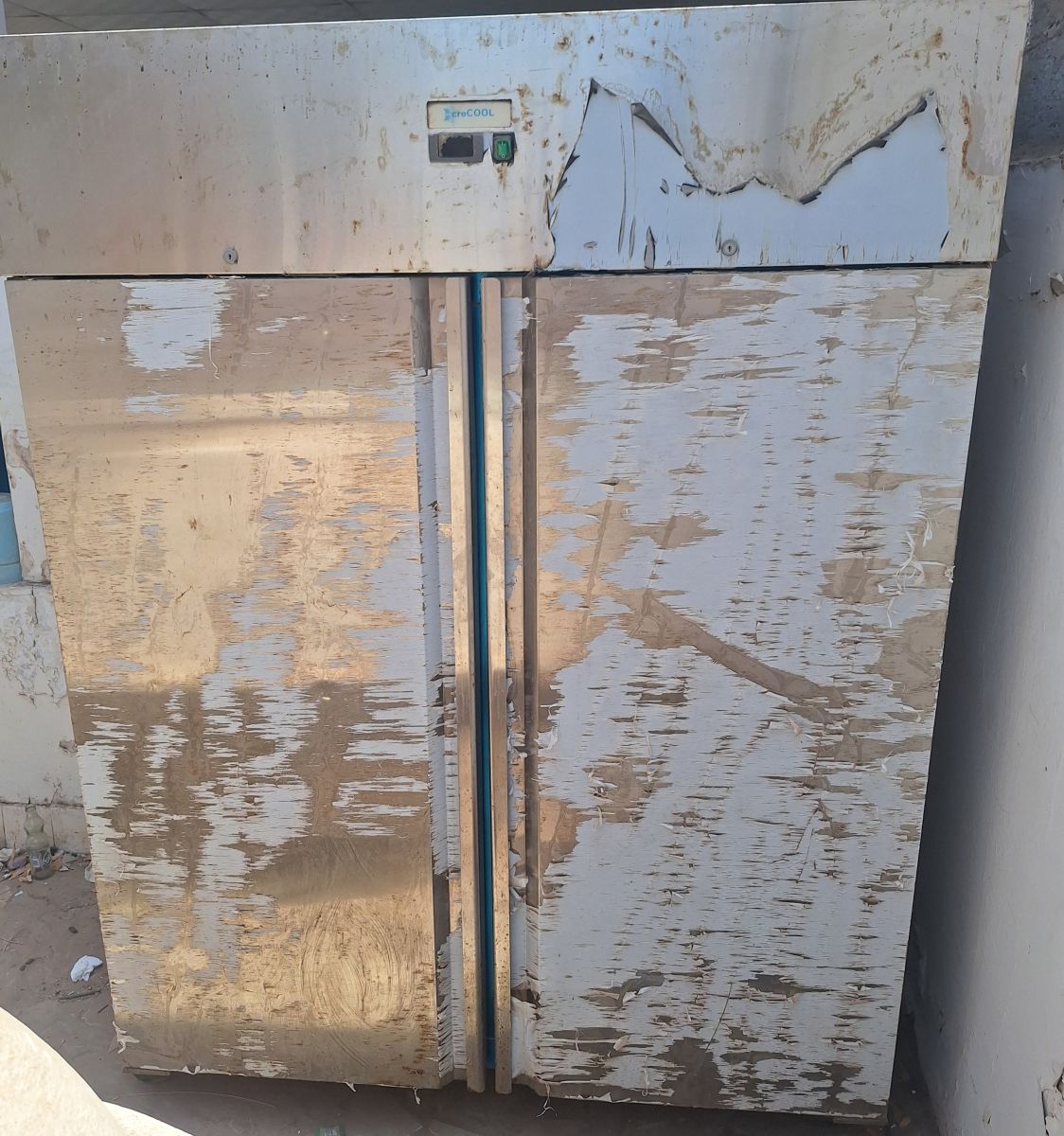 Réfrigérateur 2 portes inox neuf jamais utilisé