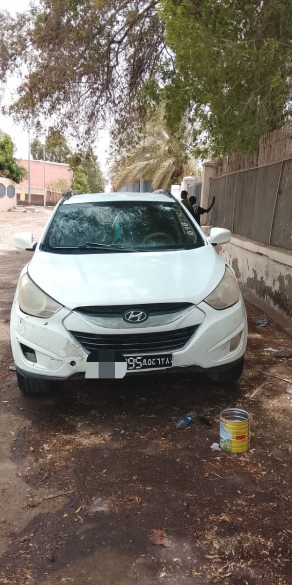 Hyundai Tucson 2013 essence, boîte manuelle, climatisation