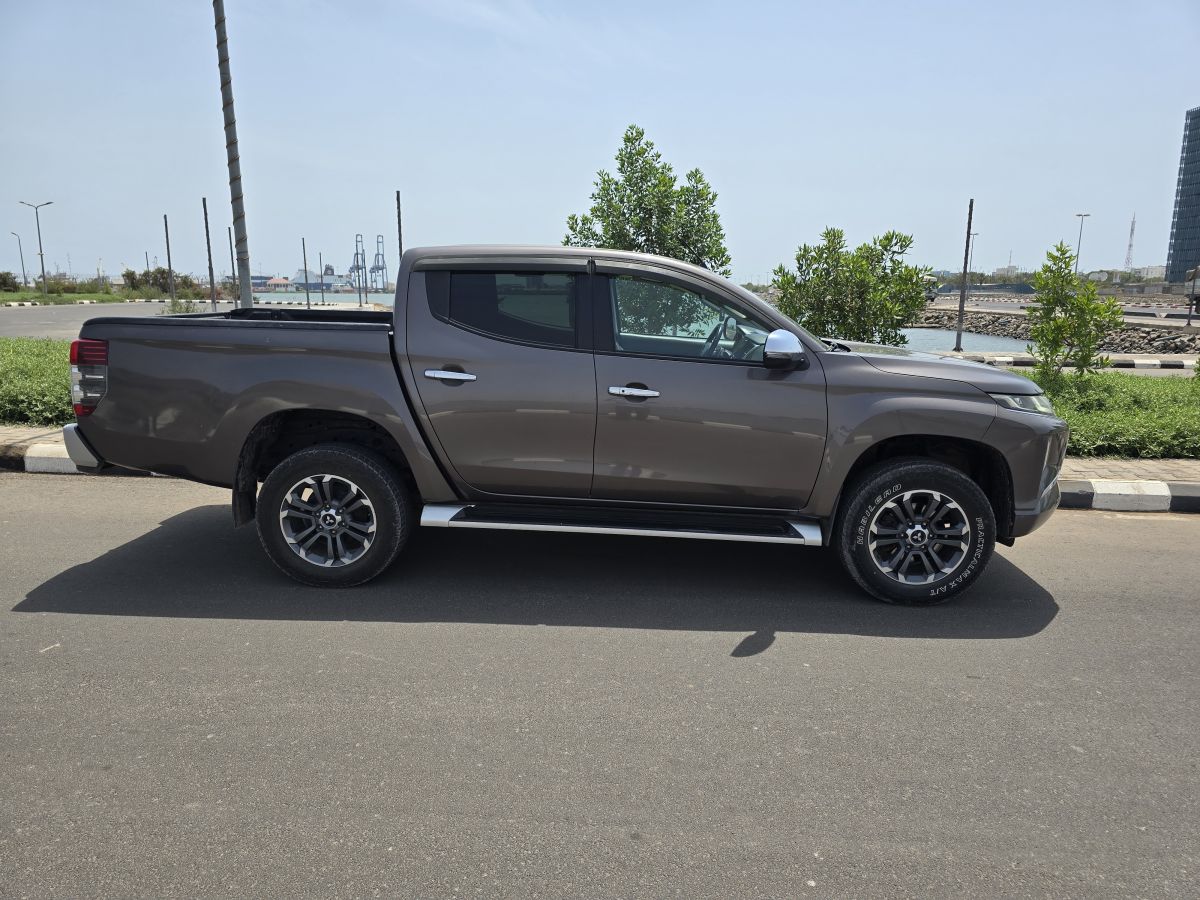 Mitsubishi L200 Sportero, pick-up robuste et confortable