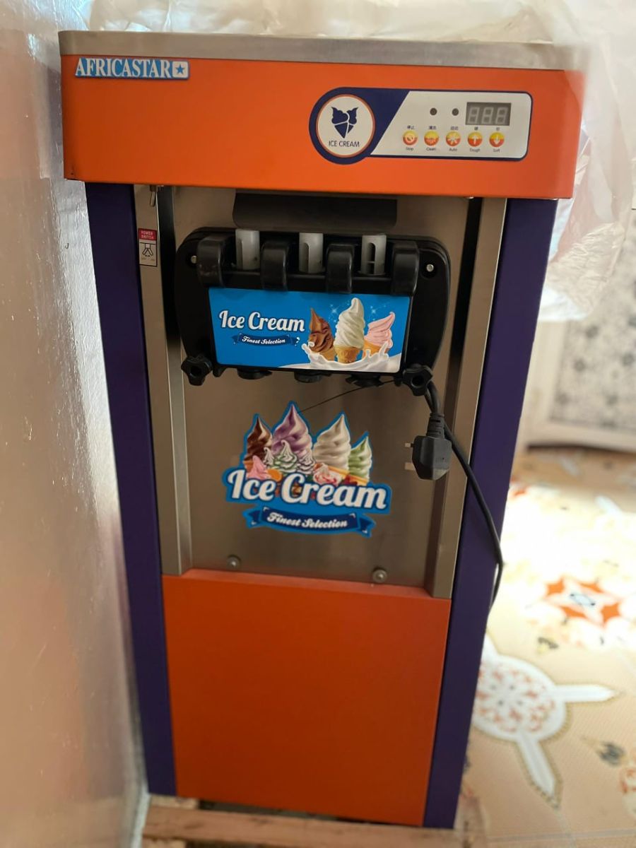 Machine à glace Iskirim neuve jamais utilisée
