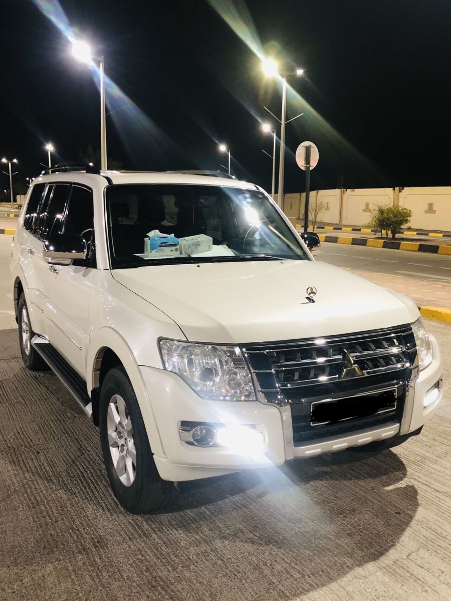 Mitsubishi Pajero 2022