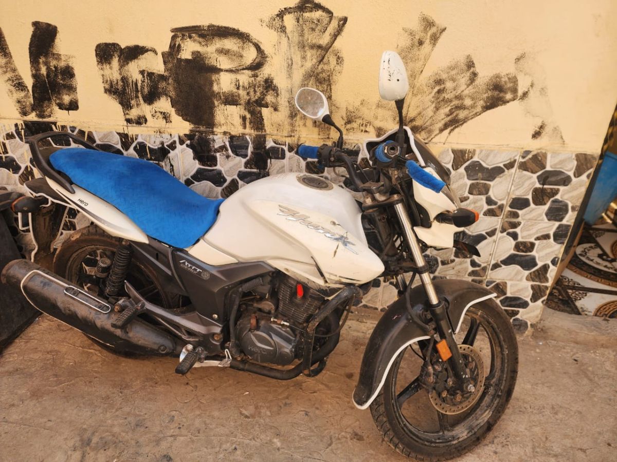 Moto Hero 150 cc en excellent état