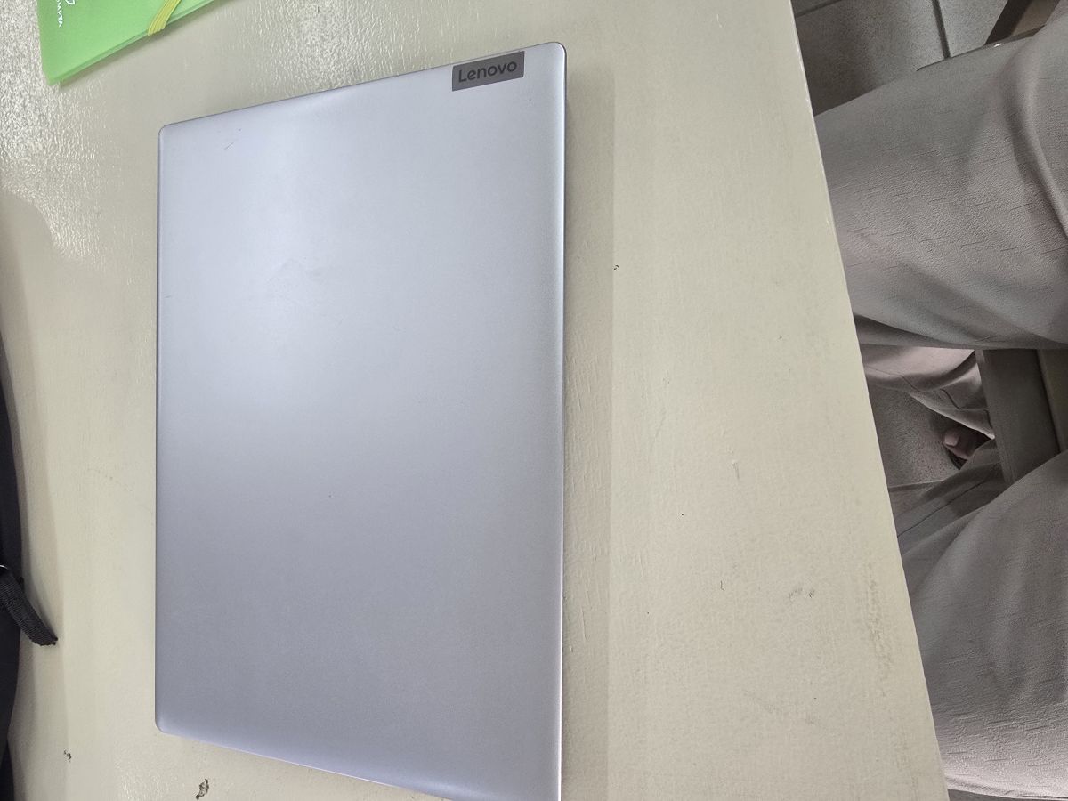 Ordinateur portable Lenovo en bon état et prix avantageux