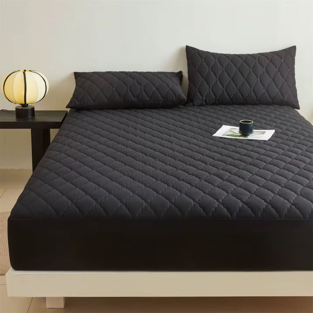 Protège-matelas matelassé avec taies d\'oreiller