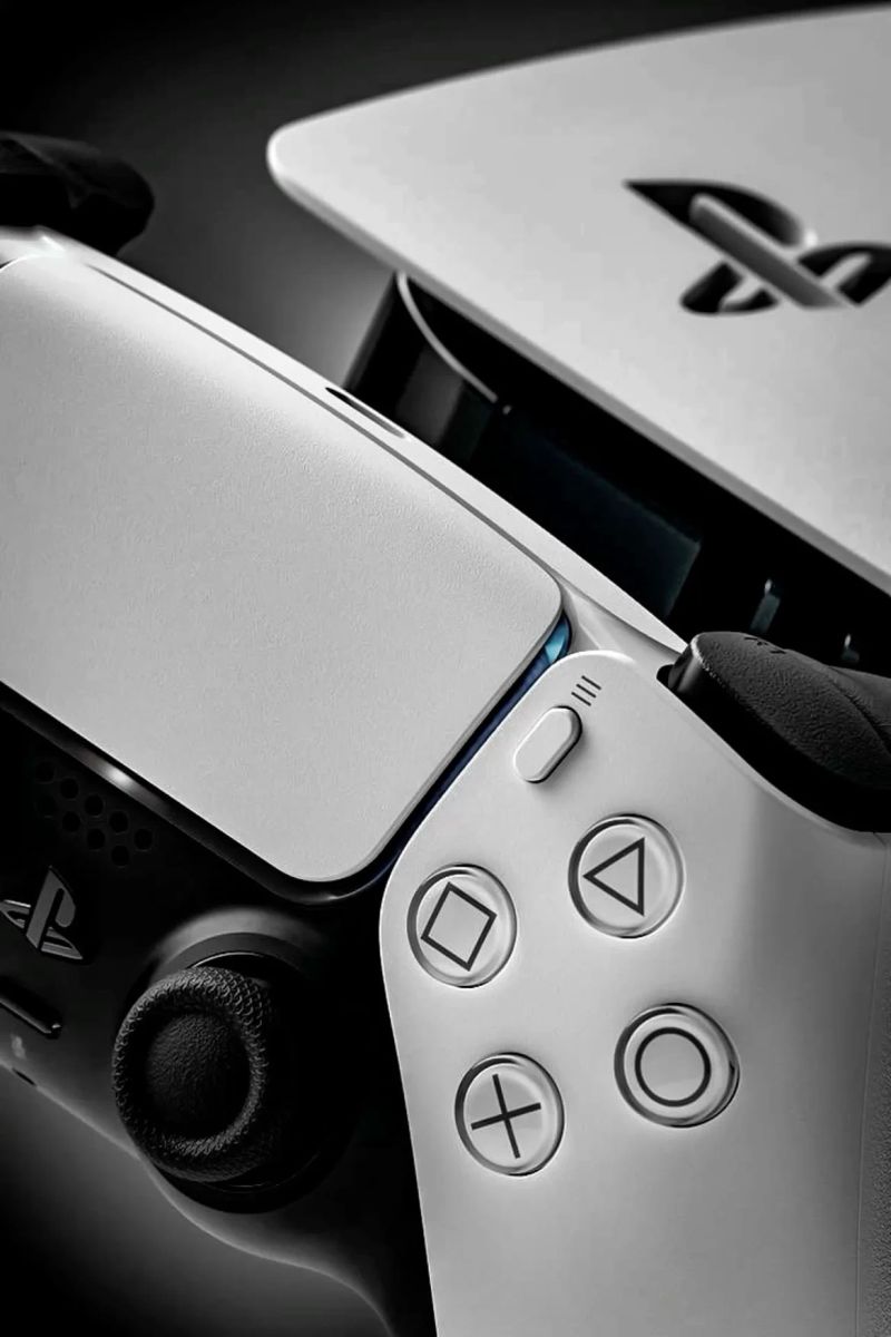 PS5 Slim 1 To avec deux manettes, version USA fonctionnelle