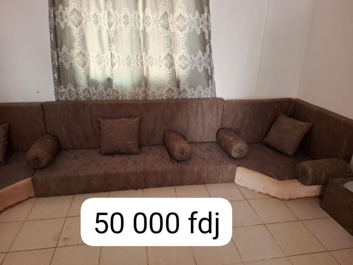 Salon moderne à vendre
