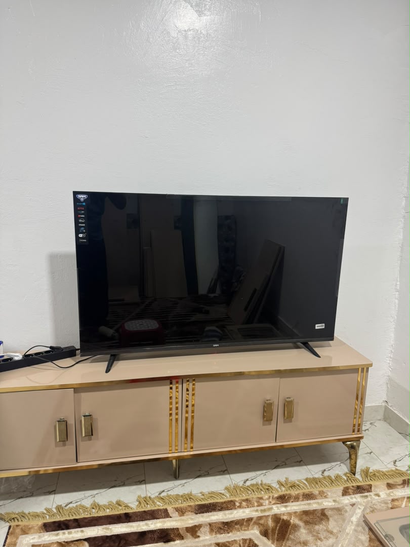 Smart TV SAM 55 pouces UHD 4K en très bon état