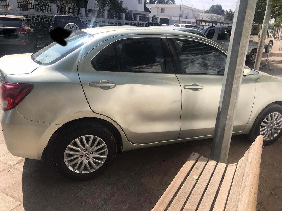 Suzuki New Dzire 2020, Essence, Automatique, 95 000 km, Gris
