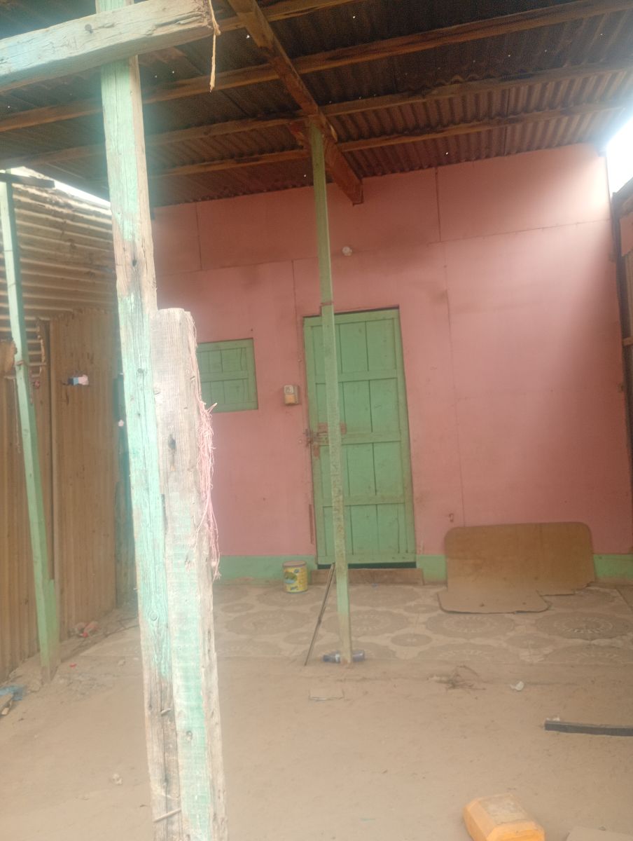 Terrain résidentiel 110 m² avec chambre à Devon City Hamdani