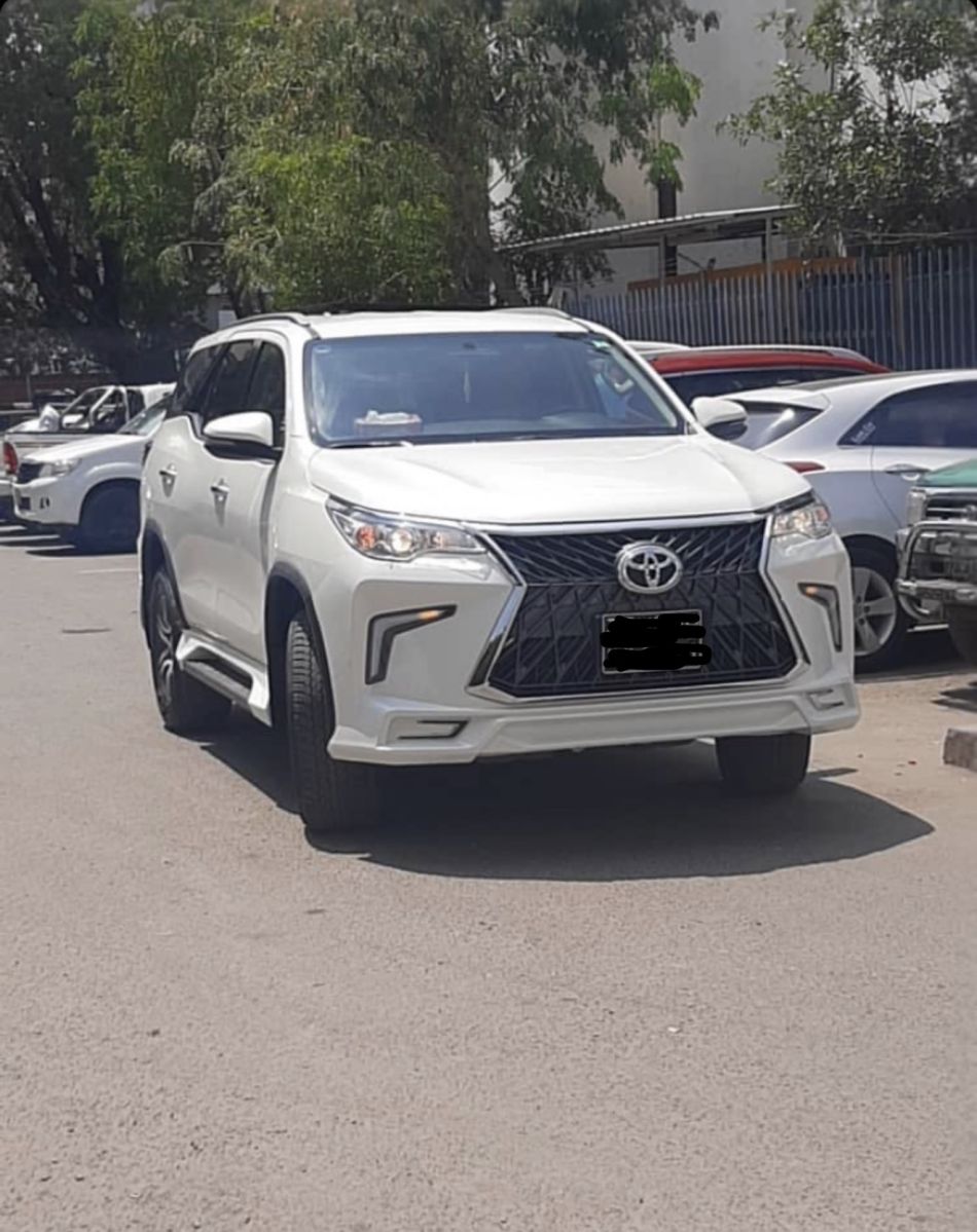 Toyota Fortuner 2019 diesel automatique en bon état