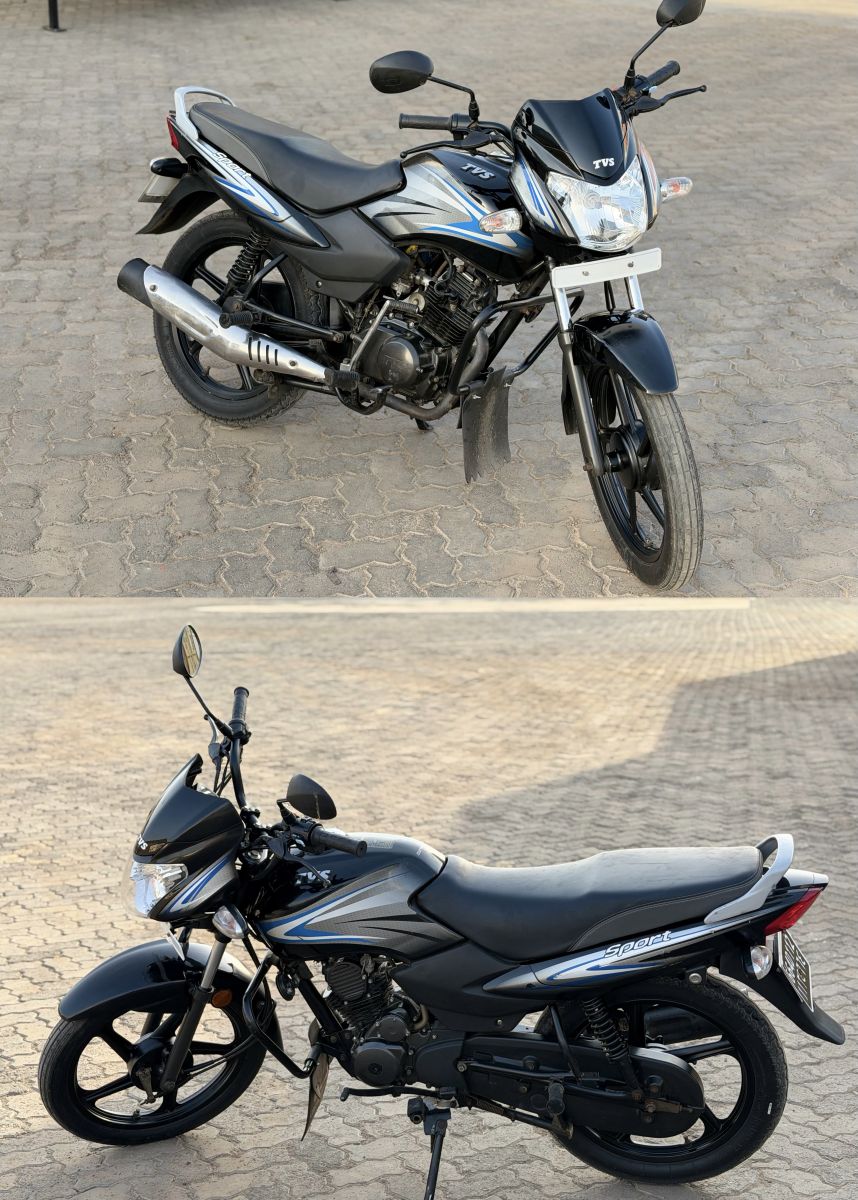 Moto TVS 100 noire et bleue, quasi neuve, 3 mois d\'usage