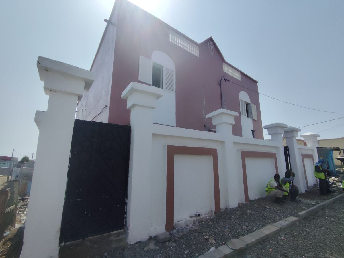 Villa F4 spacieuse en rez-de-chaussée à Layableh