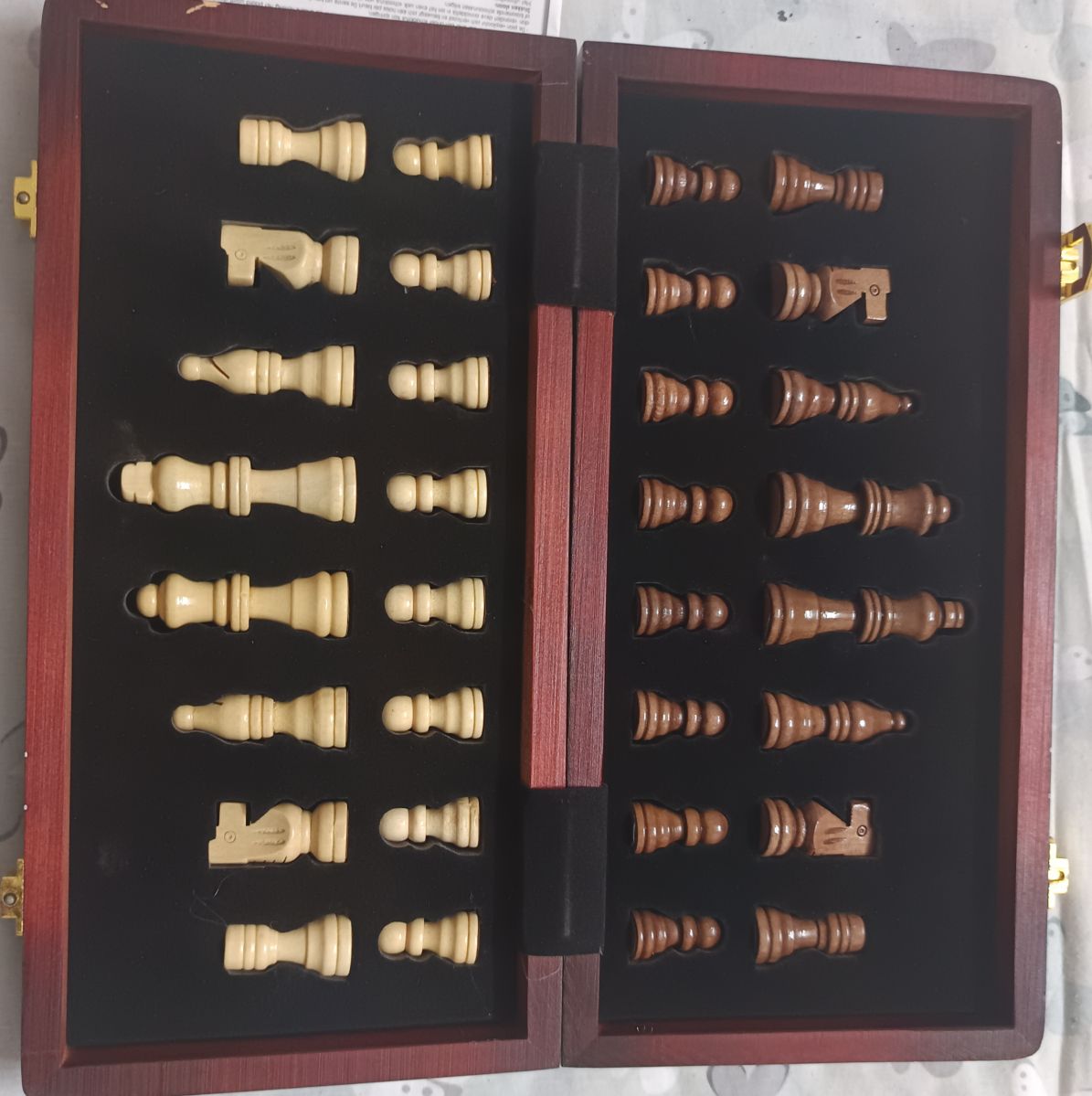 Jeu d\'échecs complet neuf de fabrication européenne