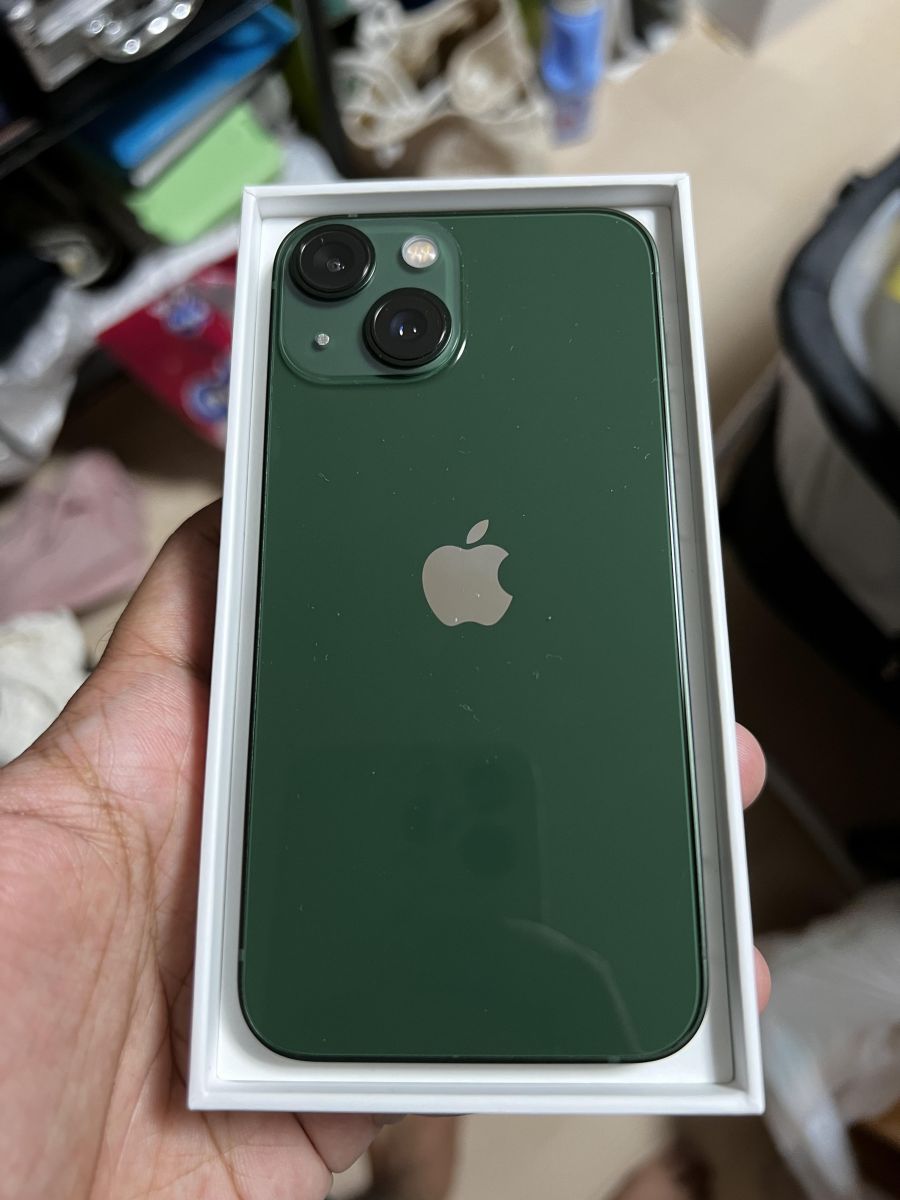 iPhone 13 128 Go en excellent état, batterie 100%