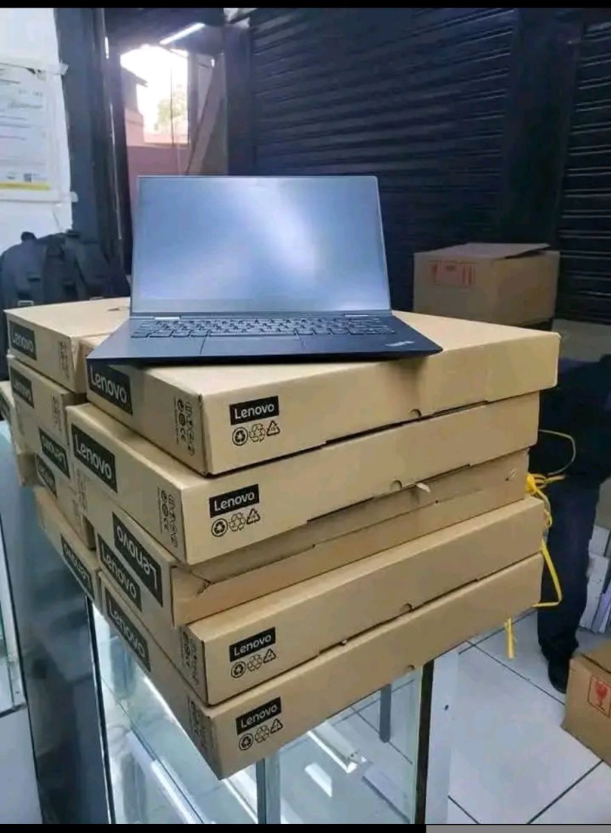 Lenovo ThinkPad T490 i7 16 Go RAM 256 Go SSD Windows 11 Pro