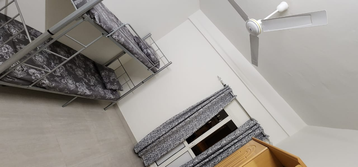Appartement F4 meublé 3 chambres avec climatisation à PK13 Pin Saoudie