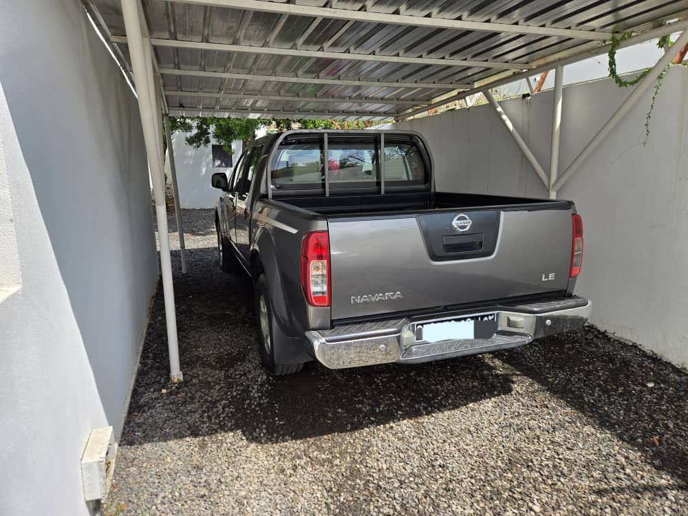 Nissan Navara 2013 4x4 diesel,manuelle,clim fonctionnelle