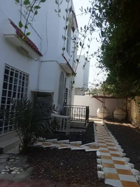 Villa F7 duplex 560m² avec vue mer à Héron, haut standing