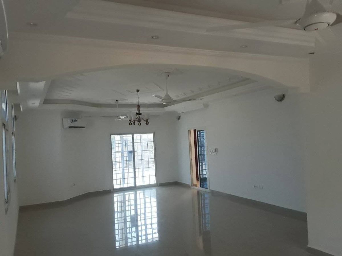 Villa F7 duplex 560m² avec vue mer à Héron, haut standing