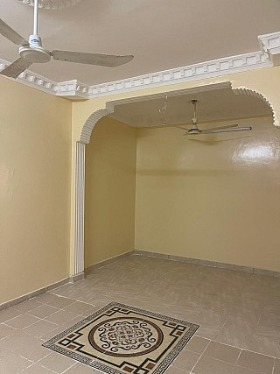 Appartement F4 neuf au 1er étage à Hodan 2