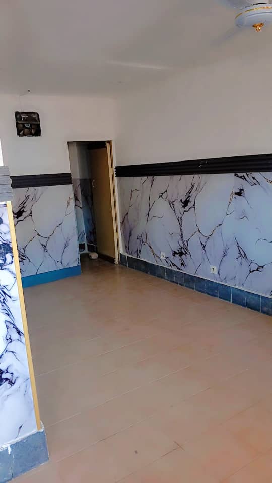 Appartement 3 pièces à louer au héron en face de Cash Center