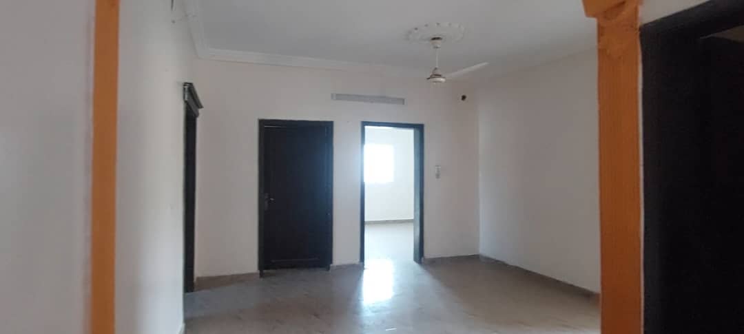 Maison F3 avec séjour et 2 toilettes à Hodan 2