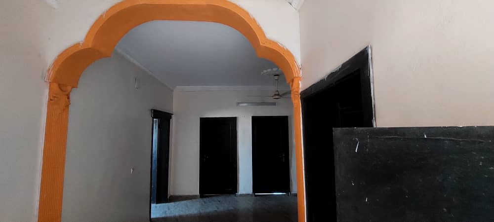 Maison F3 avec séjour et 2 toilettes à Hodan 2