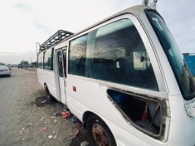 Bus Toyota Coaster 25 places, moteur d\'origine, bon état