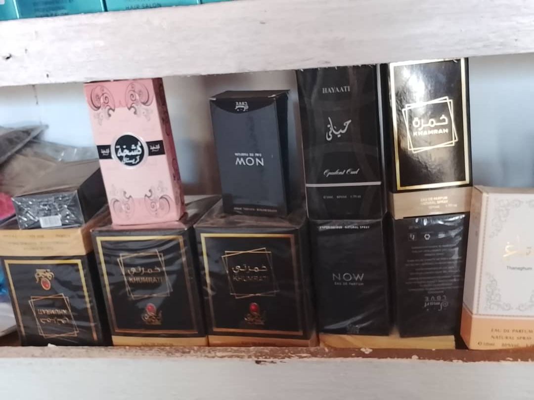 Produits beauté, parfums, cartables et chaussures