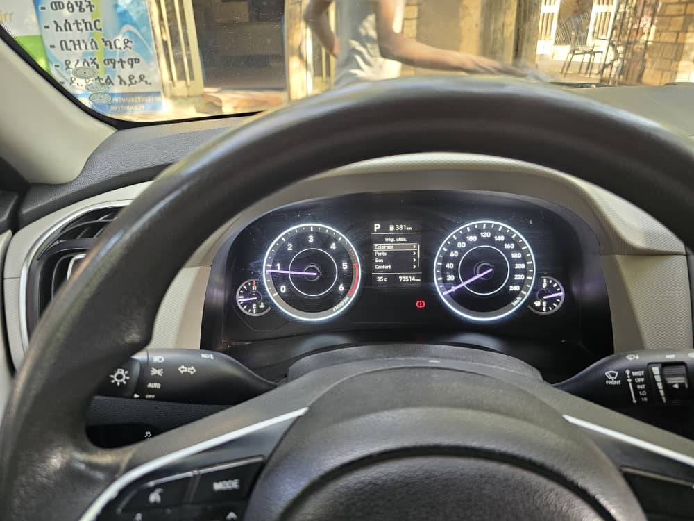 Hyundai Creta 2023, essence, boîte automatique