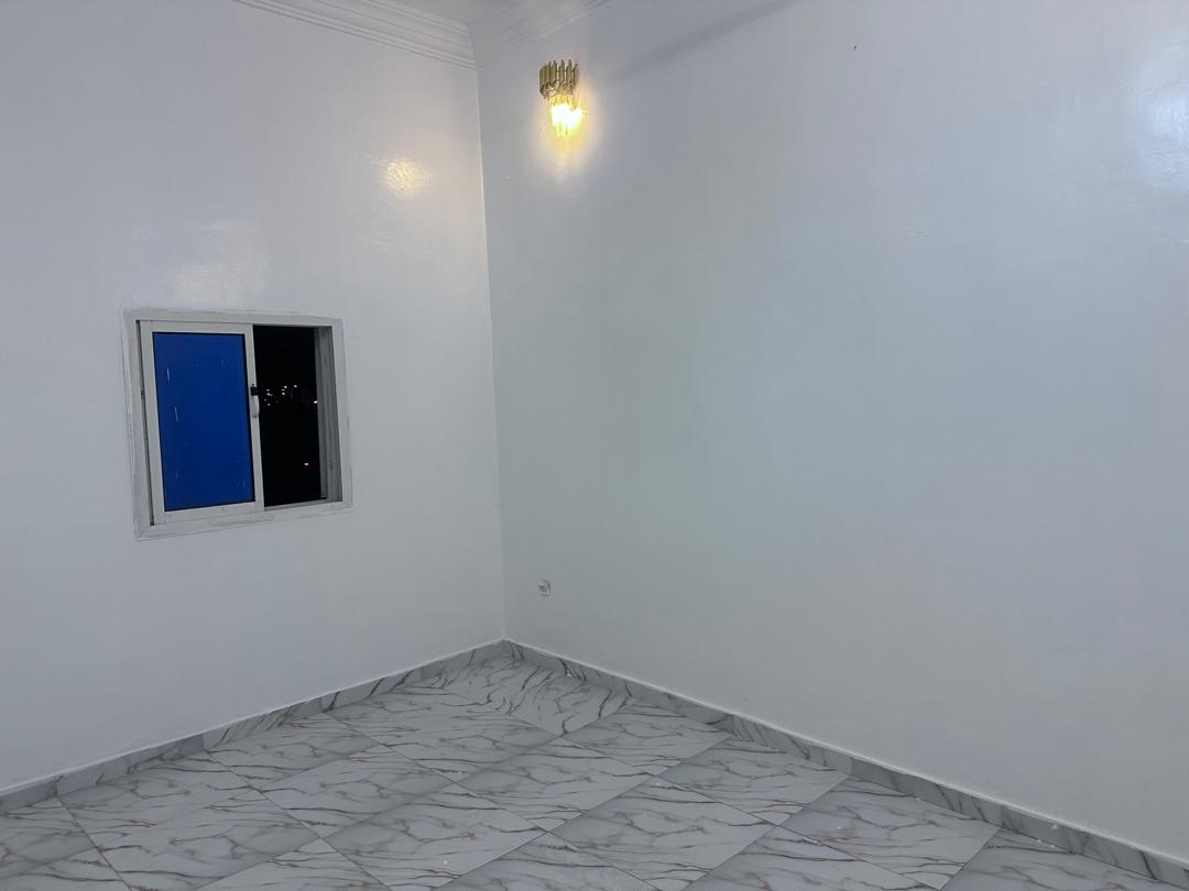 Appartement 3 chambres avec terrasse proche marché Riyad