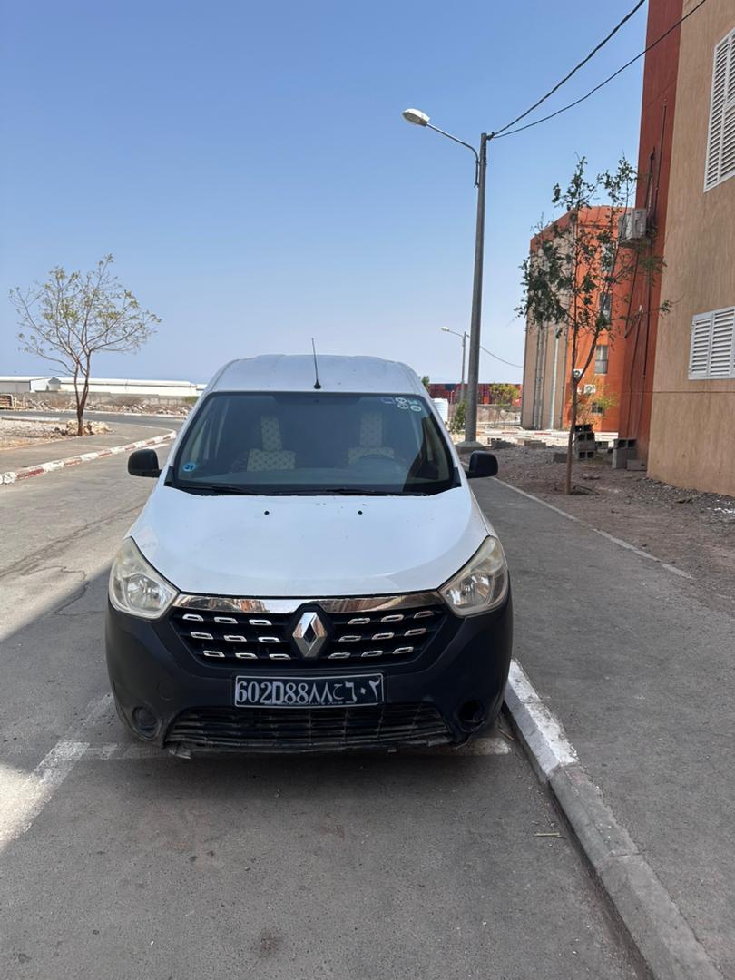 Renault Dokker utilitaire diesel, boîte manuelle, bon état