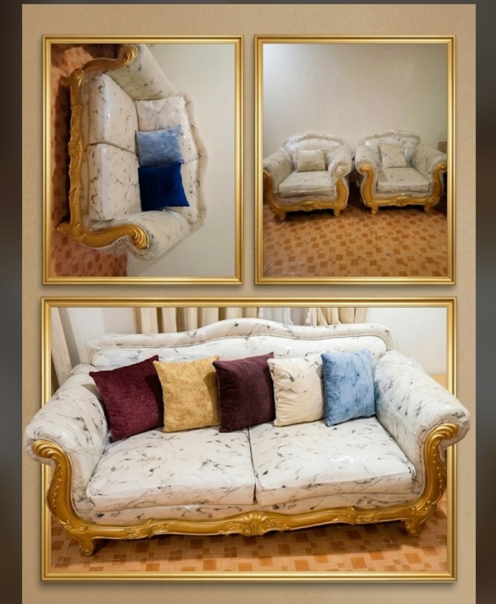 Ensemble salon baroque royal avec tables basses dorées