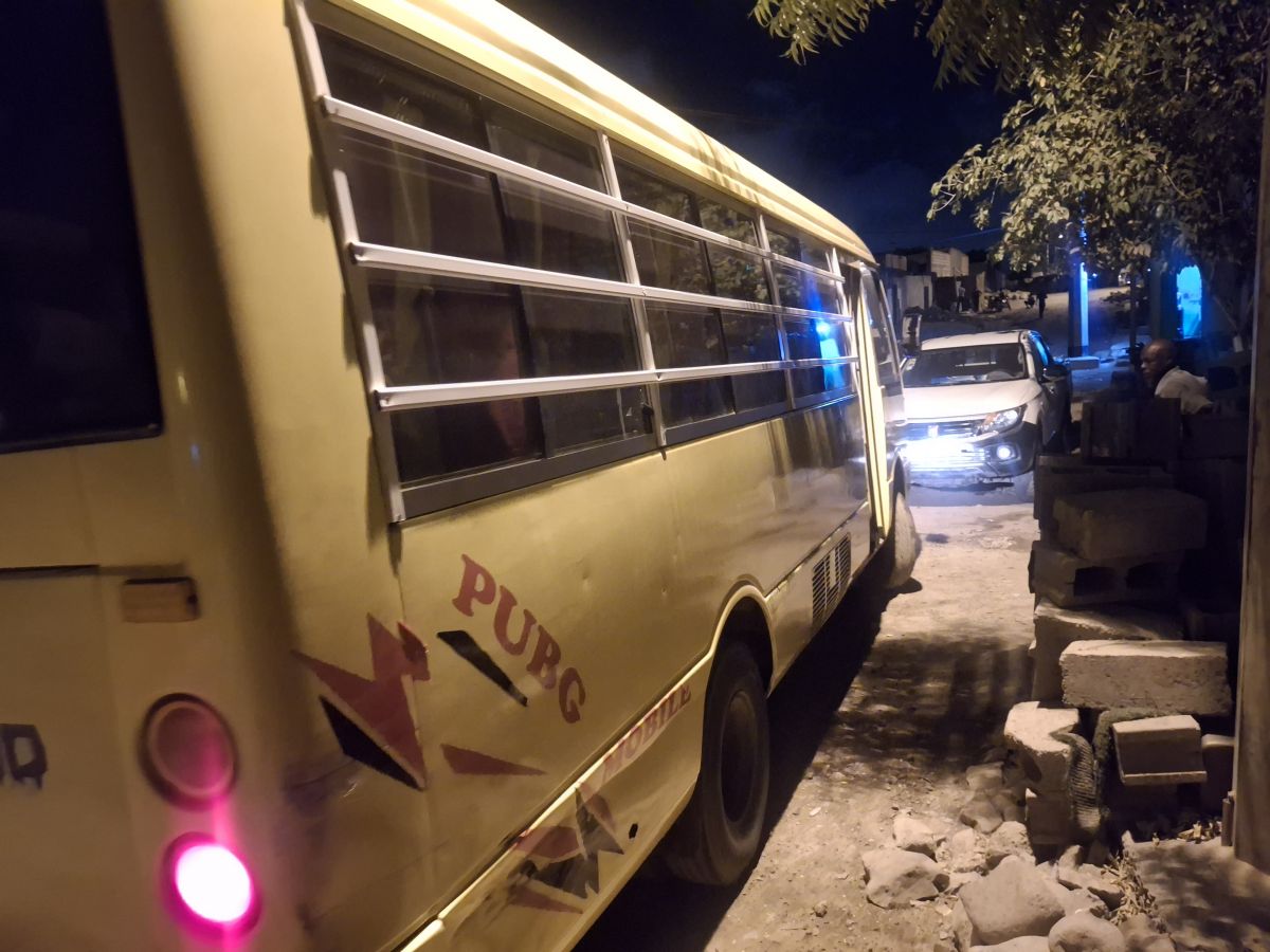 Location de bus confortable avec chauffeur disponible