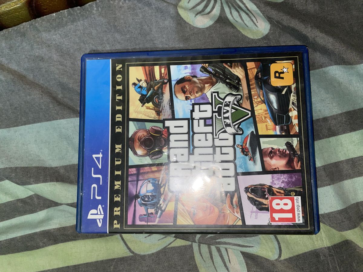 CD Grand Theft Auto édition récente prix attractif