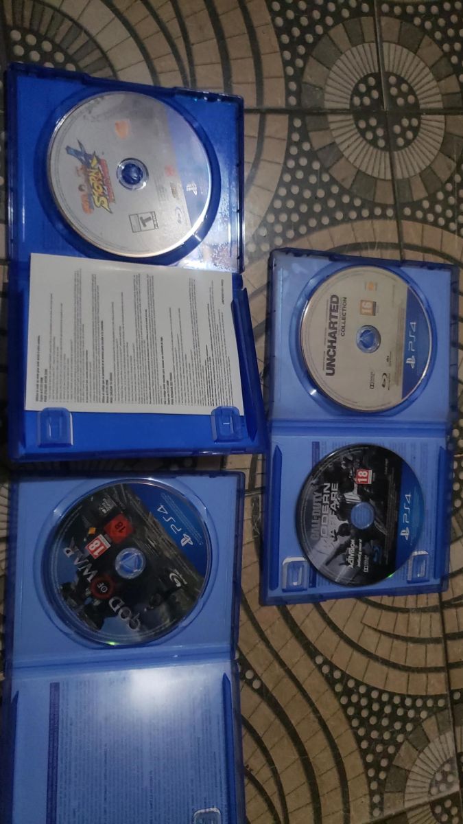 Jeux PS4 Call of Duty, Naruto, God of War, Uncharted
