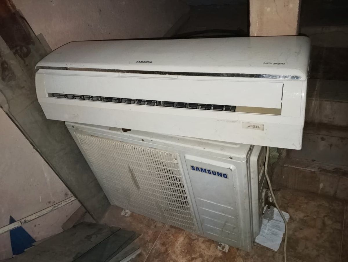 Climatiseur Samsung inverteur 2 chevaux en très bonétat fonctionnel