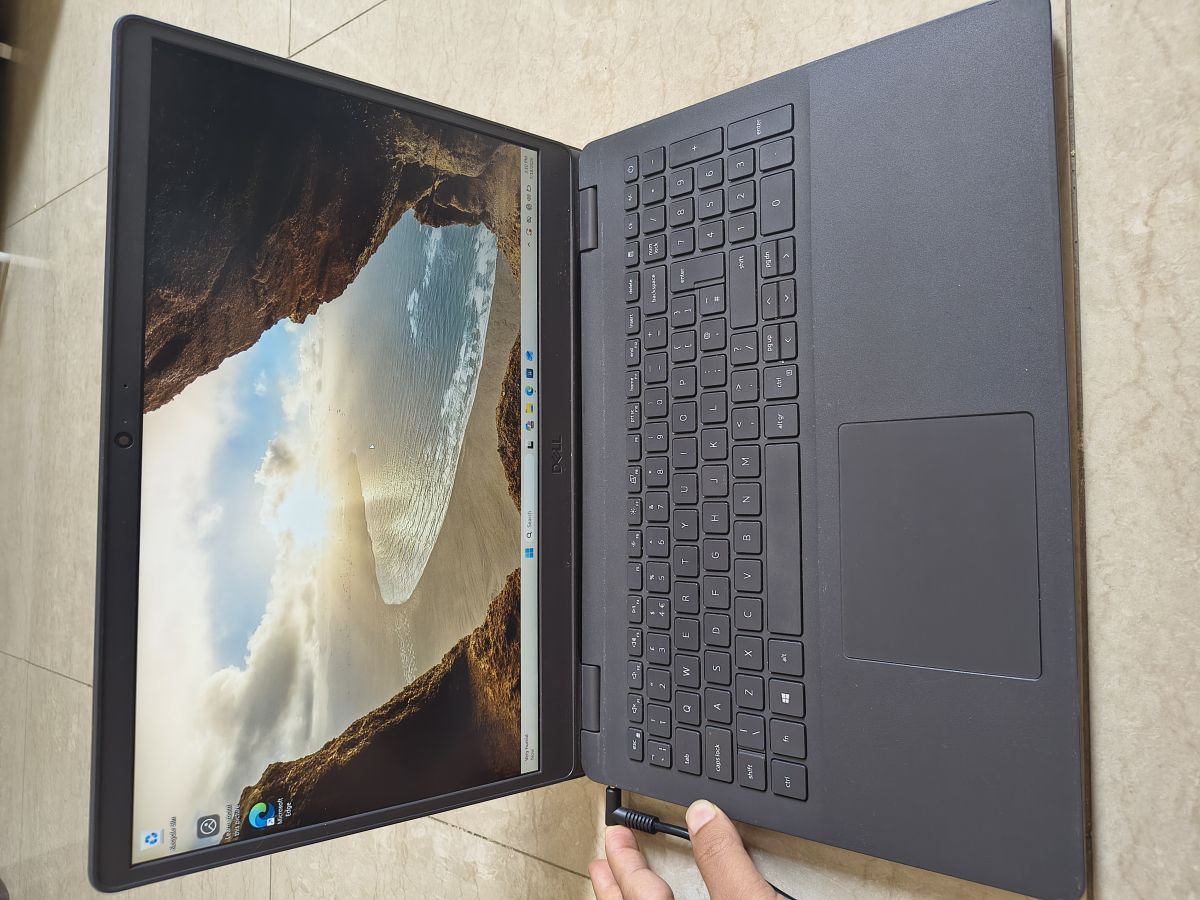 Dell Inspiron 3501 Core i3 11e gen 8 Go RAM 256 Go SSD