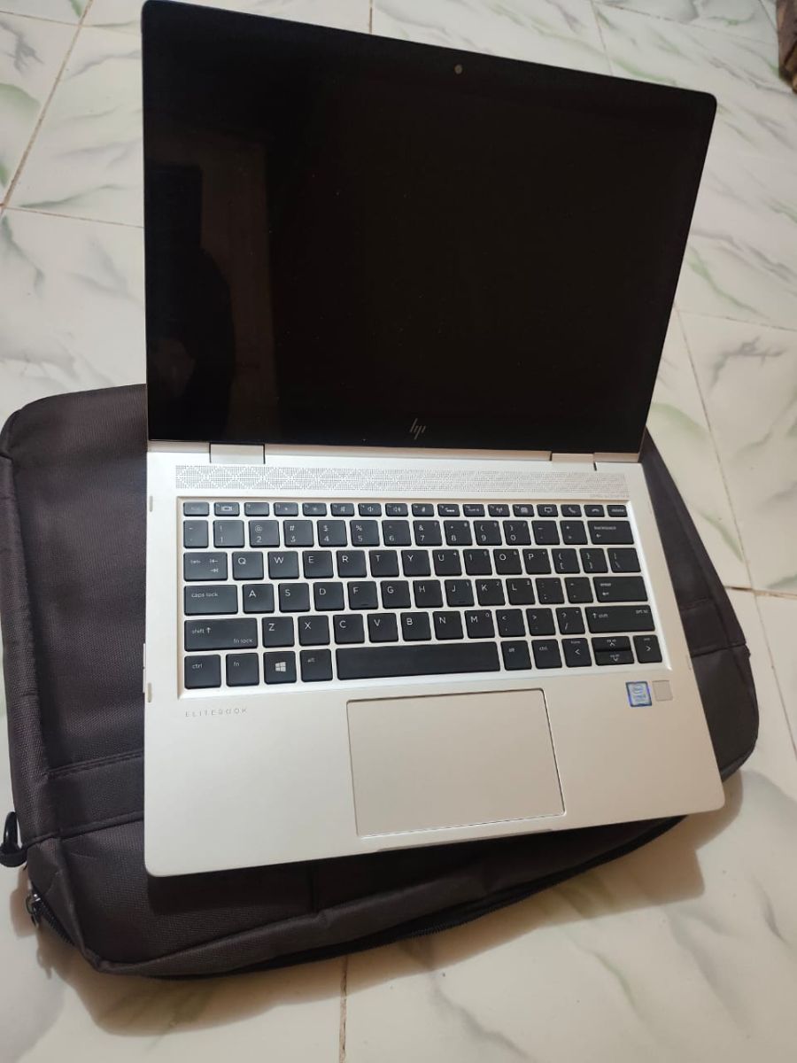 HP EliteBook tactile neuf 512 Go SSD 16 Go RAM avec accessoires