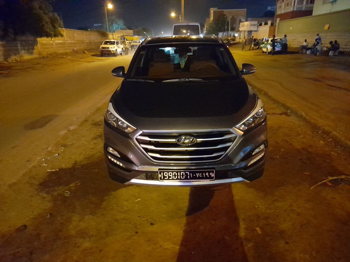 Hyundai Tucson 2017 diesel automatique en excellent état