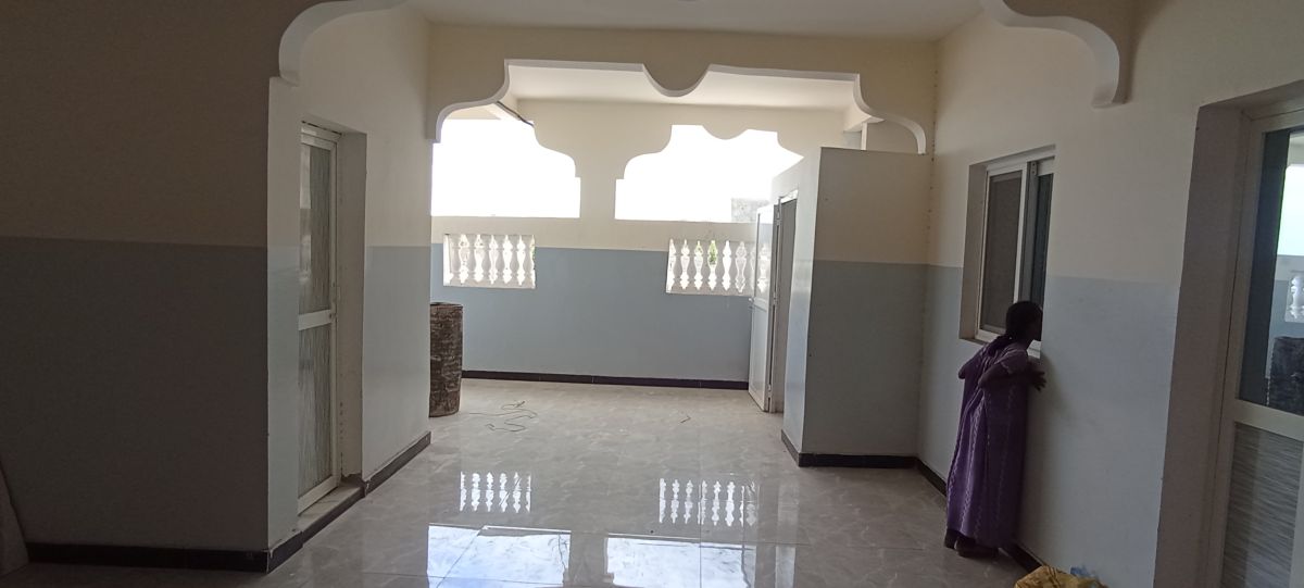 Maison F4 1er étage proche hôpital Al-Rahma à Hodan