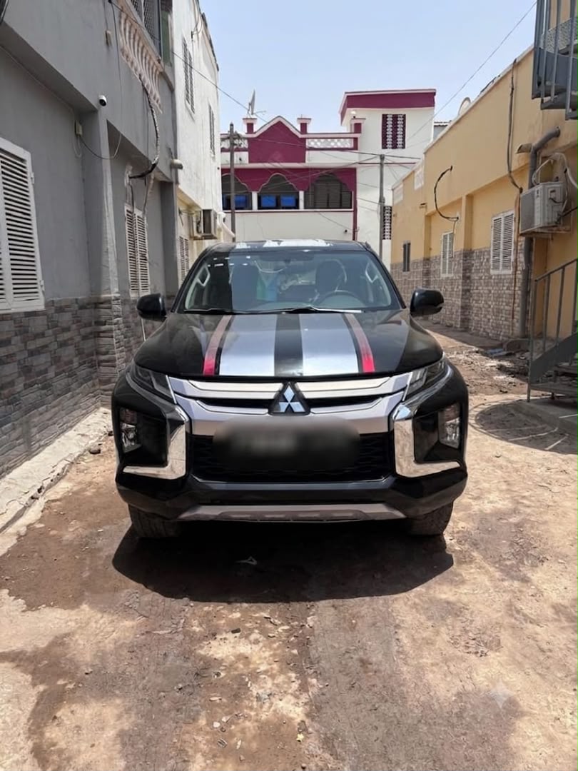 Mitsubishi L200 Sportero 2024 diesel automatique noir