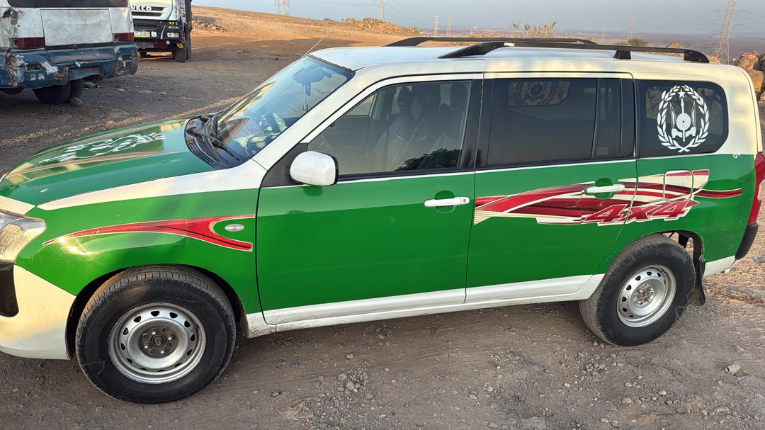 Toyota Probox neuf, idéal taxi, négociable
